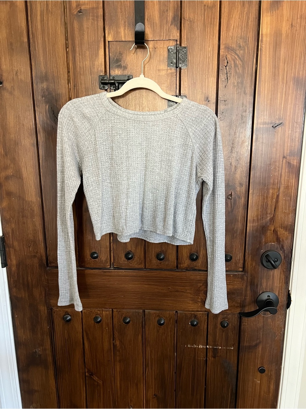 Light Gray Ribbed Long Sleeve Crop Top